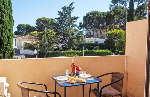 Les Lecques Apartment | Les Lavandes by Interhome