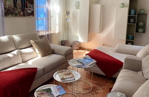 Saint-Maximin-la-Sainte-Baume Villa | Homerez - Villa for 8 ppl. with swimming-pool at Saint-Maximin-la-Sainte-Baume