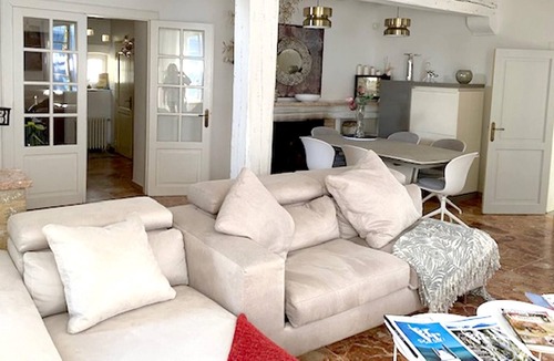 Saint-Maximin-la-Sainte-Baume Villa | Homerez - Villa for 8 ppl. with swimming-pool at Saint-Maximin-la-Sainte-Baume