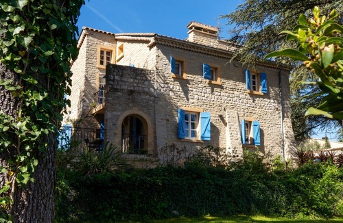 Saint-Maximin-la-Sainte-Baume Villa | Homerez - Villa for 8 ppl. with swimming-pool at Saint-Maximin-la-Sainte-Baume