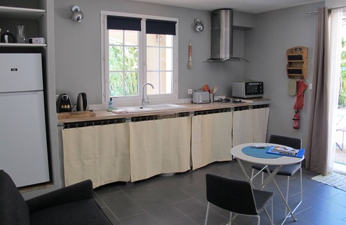 Saint-Maximin-la-Sainte-Baume Apartment | Charming rental with private pool for 7 people in St Maximin