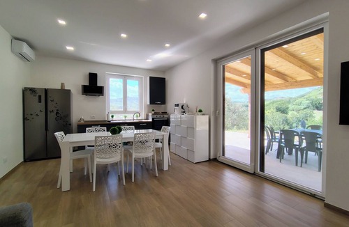 Chieti House | FRANK'S COTTAGE - COUNTRY HOUSE: ENTIRE VILLA FOR EXCLUSIVE USE