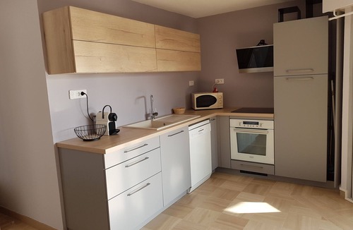 Frejus Port Apartment | Fréjus beach T3 air-conditioned by the sea with terrace