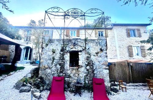 Carros House | French Riviera Les Tilleuls Parfait pour des vacances inoubliables en famille ou entre amis