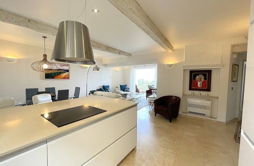 Tourrettes-sur-Loup House | Fully air-conditioned 4-star luxury village house