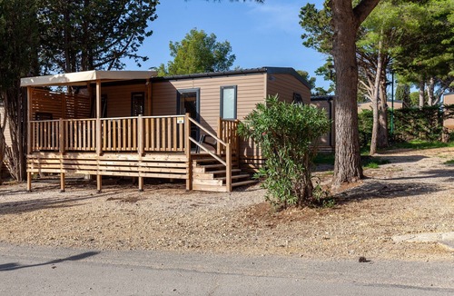 Marseille RV Rental | Fully Equipped Mobile Home with Shared Pool and Air Conditioning