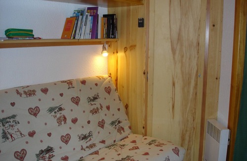 Isola House | FURNISHED STUDIO IN ISOLA 2000 for 4 to 6 people