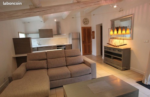 Rognonas House | Gîte de Plain Pied de 48 m2 Attenant à un mas Provençal