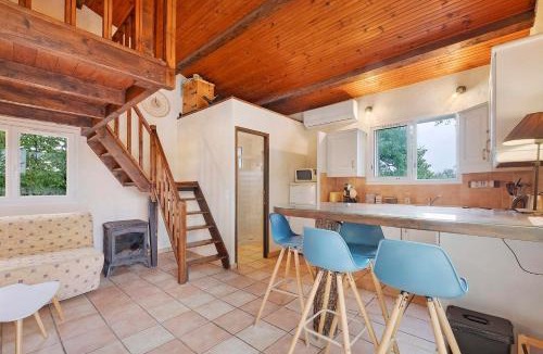 Berre-des-Alpes House | Gîte Les Lys