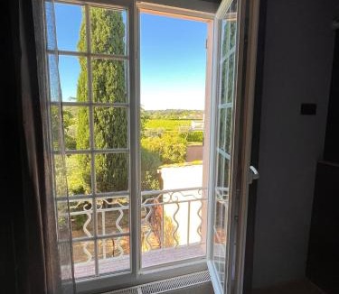 Saint-Quentin-la-Poterie House | Gîtes et Chambres Atypiques Le Temps des Légendes