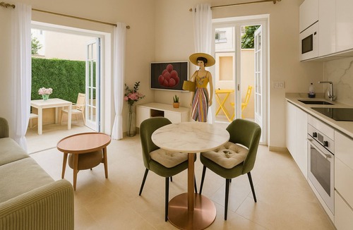 Antibes Old Town House | Garden Retreat · Old Town Antibes · 1BR House with Private Garden