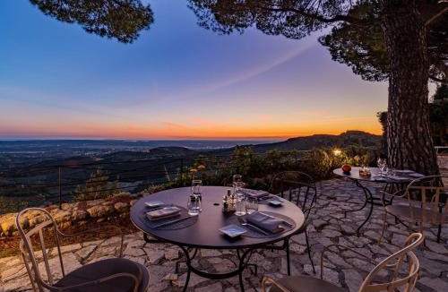 Salon-de-Provence Hotel | Garrigae Abbaye de Sainte Croix