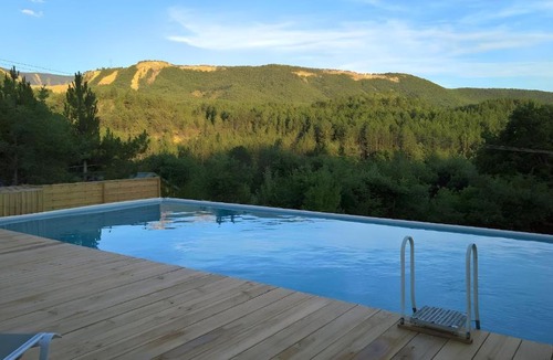 Entrepierres House | Gite 4 etoiles en pleine nature 8 pers.