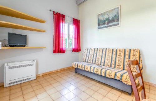 Raphele-les-Arles House | Gite Fontenelle Alpilles