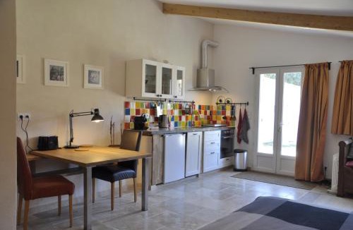 Velleron Apartment | Gite Hardy