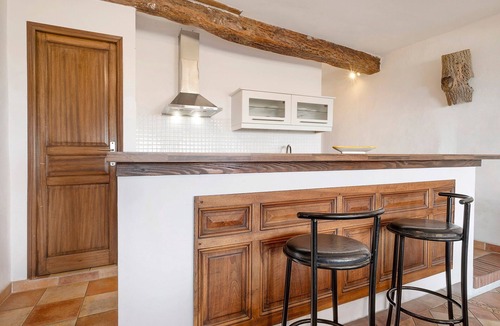 Saint-Jeannet House | Gîte L'Azur in the Heart of the Historic Town