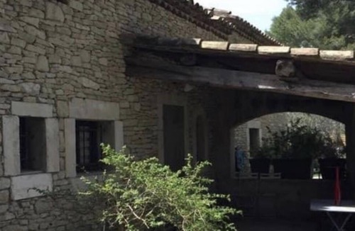 Noves Cottage | Gite le Tillo under the pines