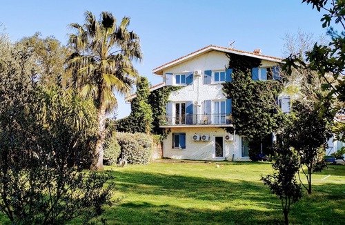 Castelnau-le-Lez Apartment | Gîte Pic St Loup aux Coquilloux between nature and swimming pool, 10 minutes from the beach