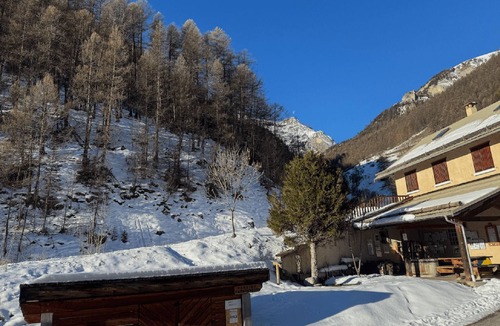 Arvieux Apartment | Gites Simond welcomes you to Arvieux in the heart of the Queyras Regional Park,