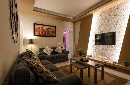Vatican Apartment | Giulio Cesare Imperatore