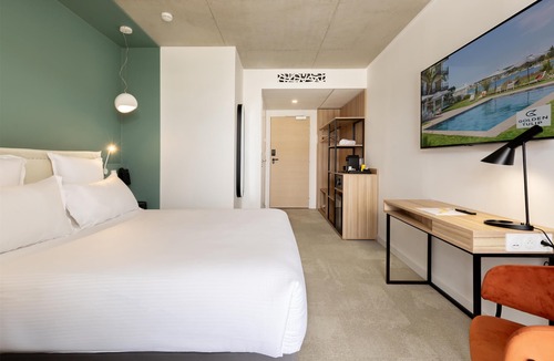 Martigues Hotel | Golden Tulip Martigues Provence