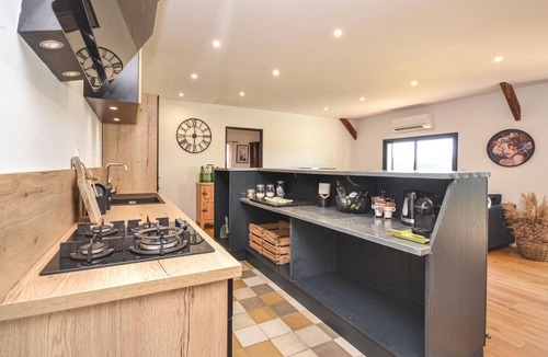 Berre-l'Etang House | Gorgeous home in Berre l'Etang