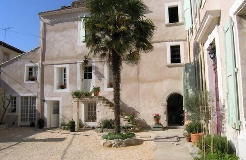 Capestang Villa | Grand old Villa with pool in the heart of Capestang town (on the Canal du Midi)