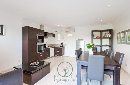 Ensues-la-Redonne Bed & Breakfast | Grand Studio "Madrague" - Domaine Ciel et Mer