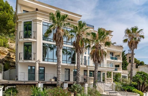 Carry-le-Rouet Apartment | grand studio terrasse de standing, pleine vue village et proche mer