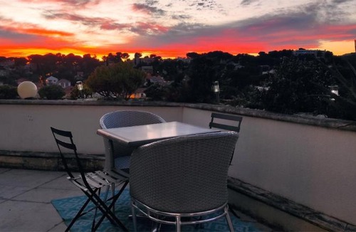 Carry-le-Rouet Apartment | grand studio terrasse de standing, pleine vue village et proche mer