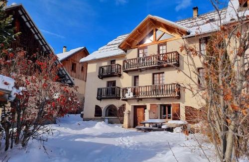 Arvieux House | Grande Maison au pied du Col