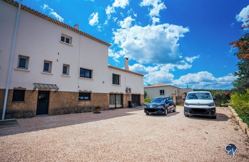 Baron Villa | Grande Maison Familiale Avec Piscine et Terrain Arboré