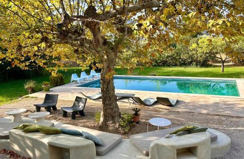 Gemenos Villa | Grande Villa Provençale avec Piscine Privée à Gémenos