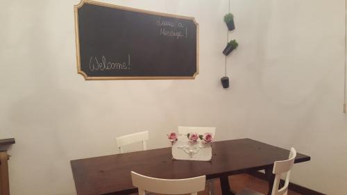 Lucca Historical Center Apartment | Granny's house