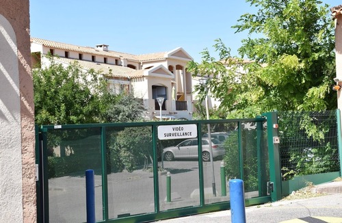 Sausset-les-Pins Apartment | Great accommodation for 4 next to the beach and swimming pool
