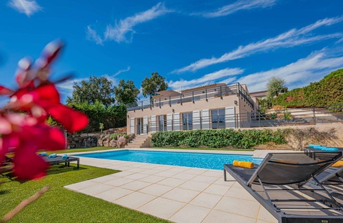 Sainte-Maxime - Saint-Tropez House | Grimaud – In the Heart of the Golf Club – 5 Bedrooms – Swimming Pool