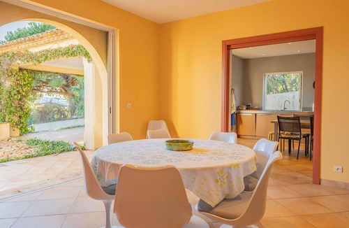 Guerrevieille House | GRIMAUD – SEA VIEW VILLA – 5 BEDROOMS – SWIMMING POOL