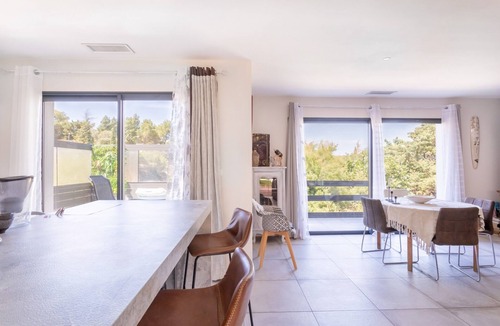Treilles Apartment | Guest Room "La Catalane" Direct Pool Access, Outdoor Lounge, Wi-Fi