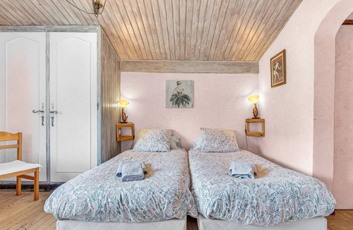 Beauvezer Bed & Breakfast | Guest Rooms 'Chambres D'hote Mélodie' with Mountain View, Shared Terrace and Wi-Fi