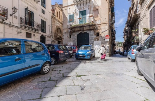 Albergheria Apartment | GuestHost - Ballarò Market Street Art Stylish Flat