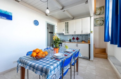 Calambrone Apartment | GuestHost - Charming 50 sqm apartment, located on the 1st floor of a modern building (with lift), for 4 people and equipped with a shared swimming pool (for a fee) and free private parking space.The property is located in Calambrone, with direct access t