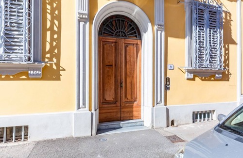 Le Cure House | GuestHost - Charming studio apartment of about 20 sqm, able to accommodate up to 2 people, located on the raised ground floor (5 steps to access) of an ancient building in good condition. The apartment is located within Le Cure district, a quiet resident