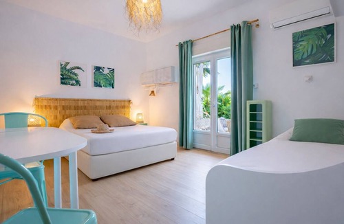Hyeres Hotel | Hôtel Almanarre Plage