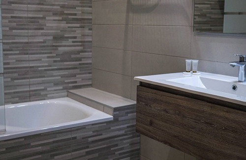 Collioure Hotel | Hôtel Ambeille