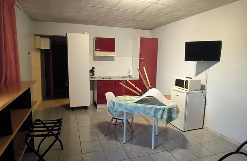 Chateauneuf-les-Martigues Hotel | Hôtel l'Hacienda
