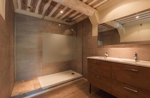 Saint-Martin-de-Castillon Hotel | Hôtel Le Rocher des Abeilles
