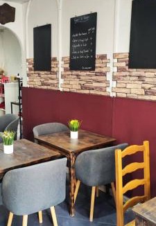 Saint-Sauveur-sur-Tinee Hotel | Hôtel Le Poussin Rouge