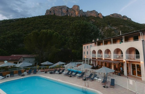 Digne-les-Bains Hotel | Hôtel Le Refuge des Sources
