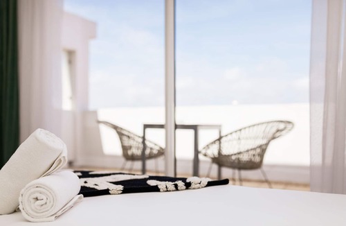 Le Grand Large Hotel | Hôtel Les Sables - Urban Style - by Logis Hotels