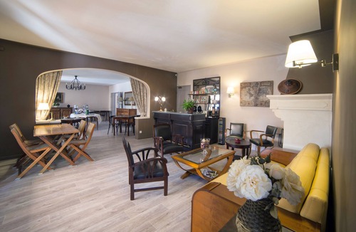 Mas-Blanc-des-Alpilles Hotel | Hôtel Mistral